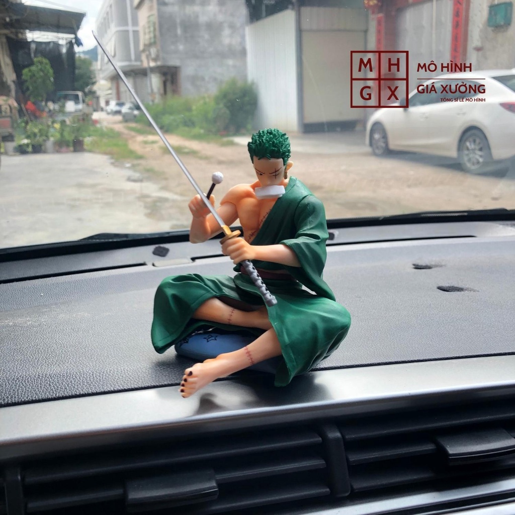 Mô hình Roronoa Zoro POP ngồi lau kiếm lau kiếm Cao 15cm - Figure Tượng Zoro One Piece