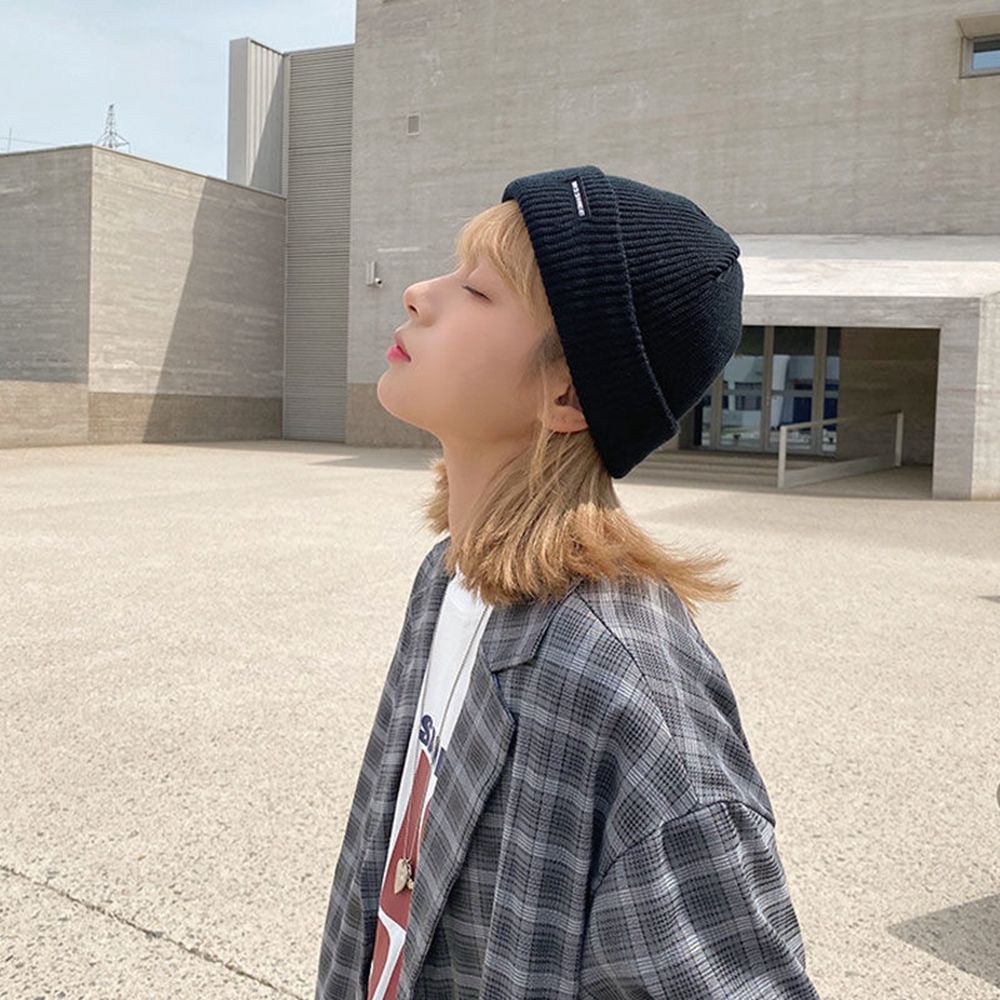 Mũ len dệt kim kẻ sọc in chữ phong cách Hàn Quốc xinh xắn dễ thương thời trang mùa đông cho nữ