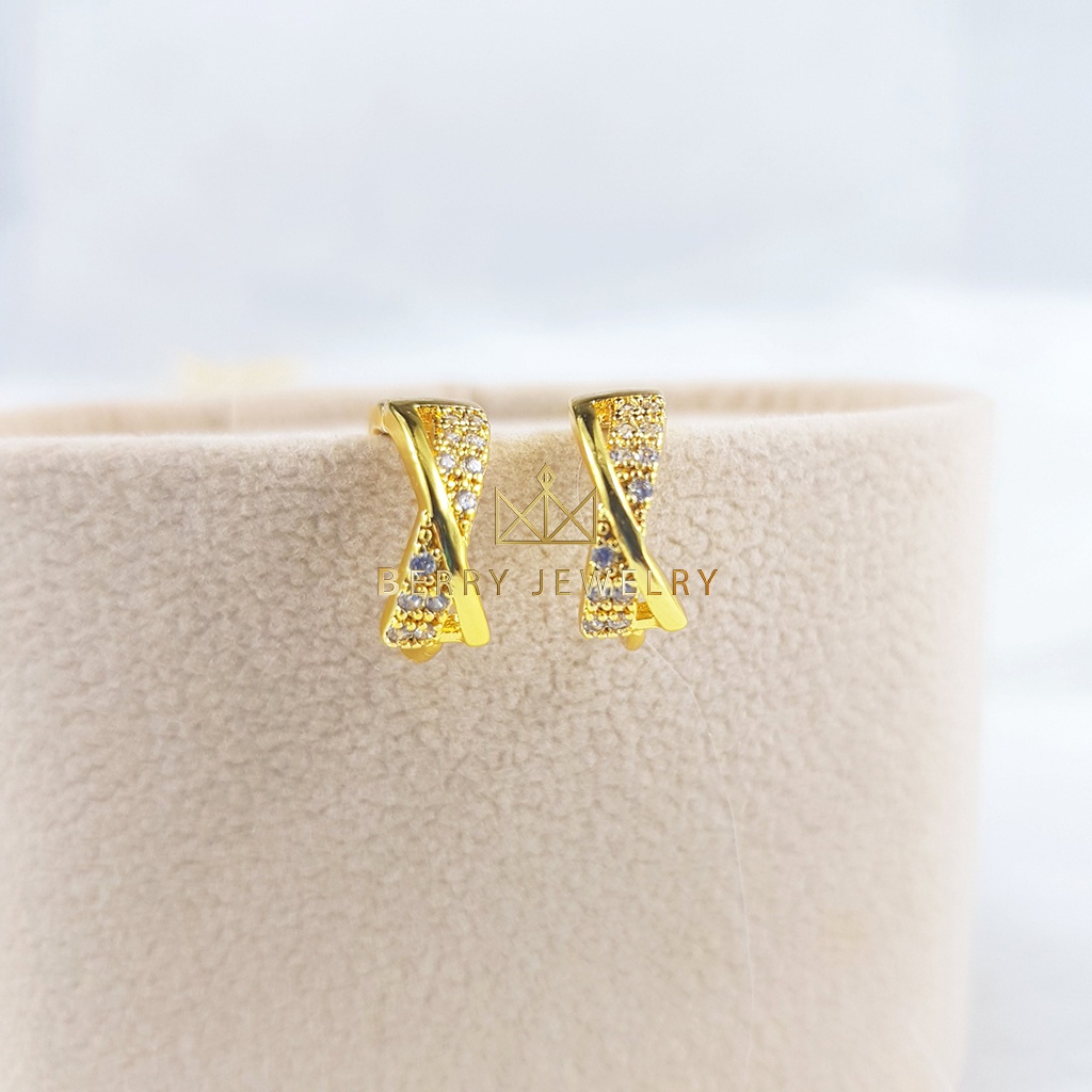 Bông Khuyên Tai Tròn, Hoa Tai Nữ Bám Sát Đính Đá, Titan Xi Mạ Vàng 24k Cao Cấp| B22V35