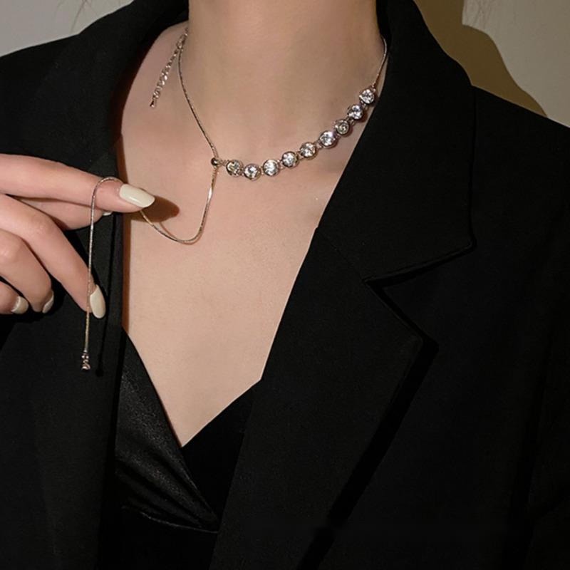 Dây chuyền đính đá zircon cho nữ