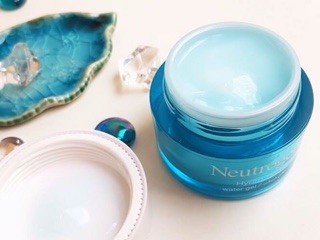 Kem Dưỡng Neutrogena Hydro Boost