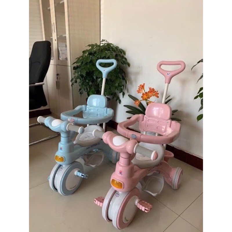 Xe ba bánh có cán đẩy cao cấp  có đèn nhạc