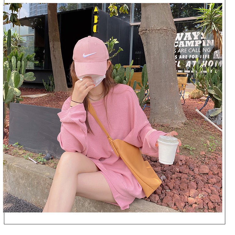 Bộ áo len tay dài cổ tròn và quần ngắn thời trang Hàn Quốc mới thịnh hành cho nữ | BigBuy360 - bigbuy360.vn