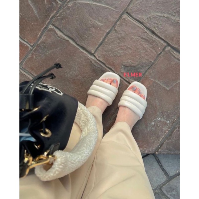 Dép Kiểu Quai Phòng Vnxk Mới