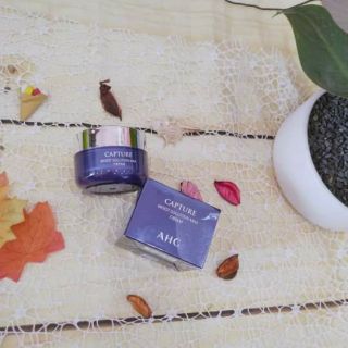 Kem dưỡng da AHC Capture Moist Solution Max Cream