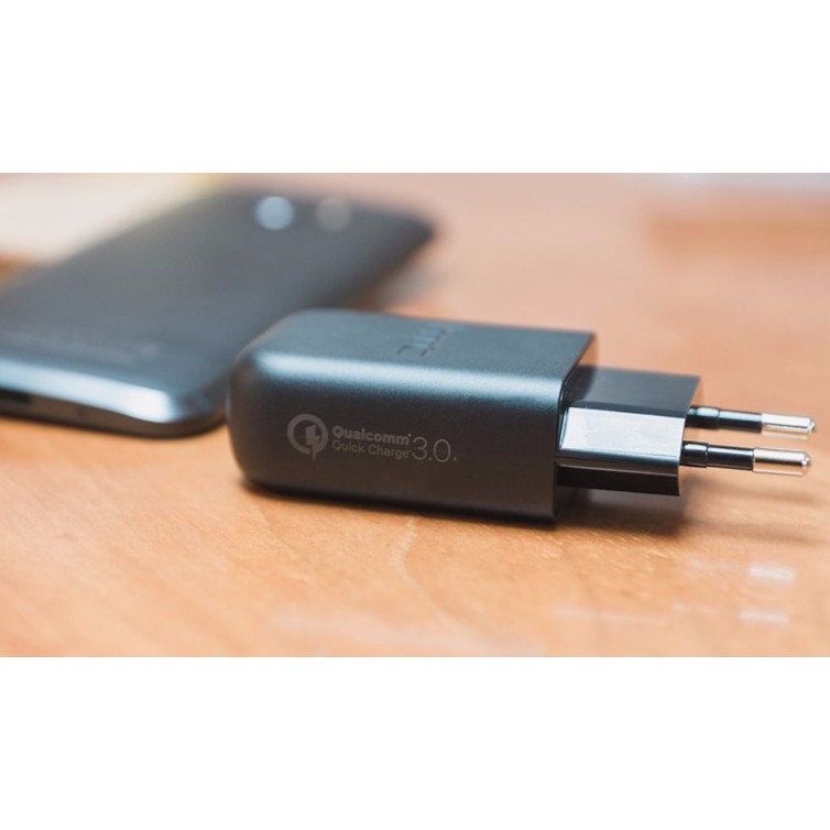 Sạc HTC hỗ trợ sạc nhanh Quick Charge 3.0