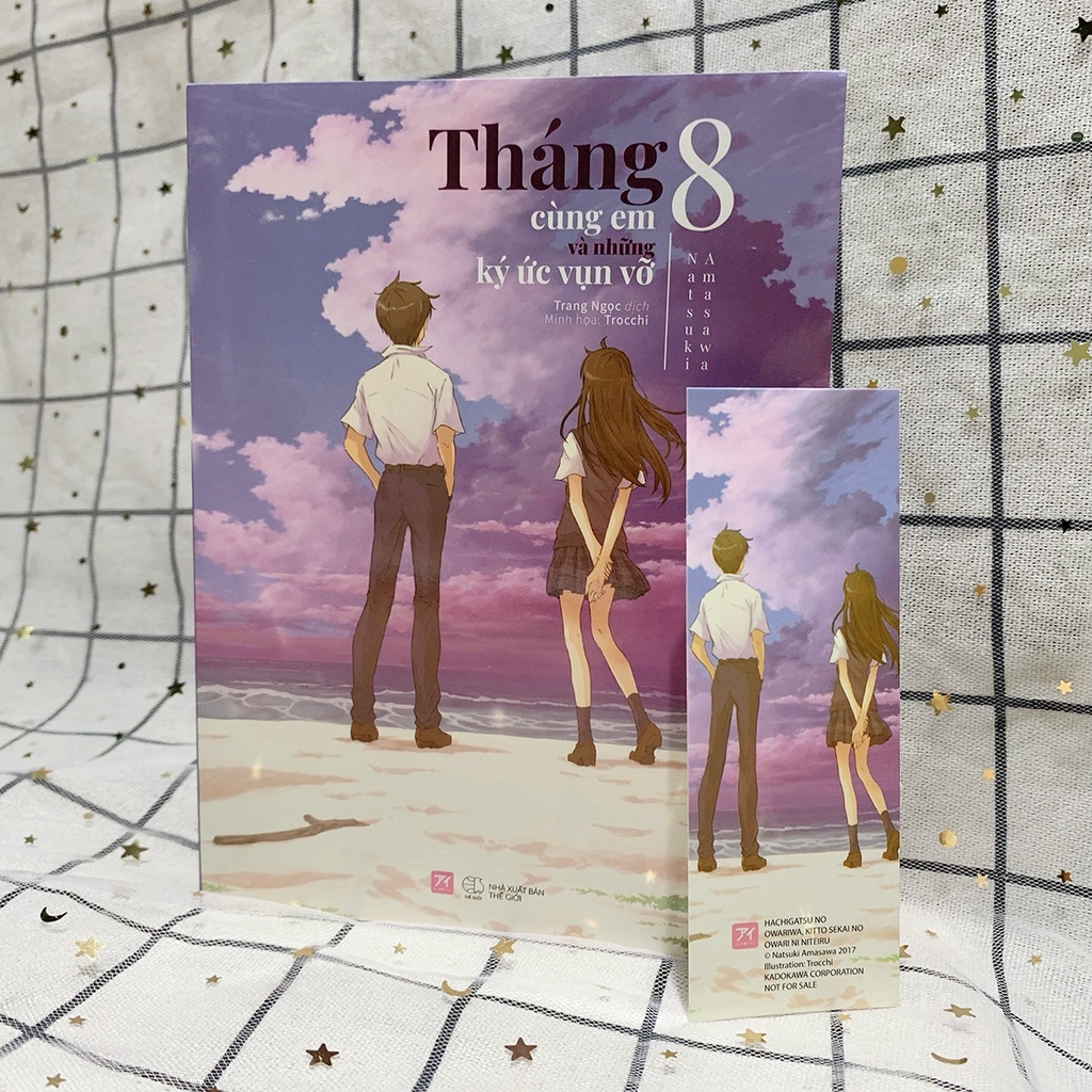Sách - Tháng 8 Cùng Em Và Những Ký Ức Vụn Vỡ - Tặng Kèm Bookmark (Số Lượng Có Hạn)
