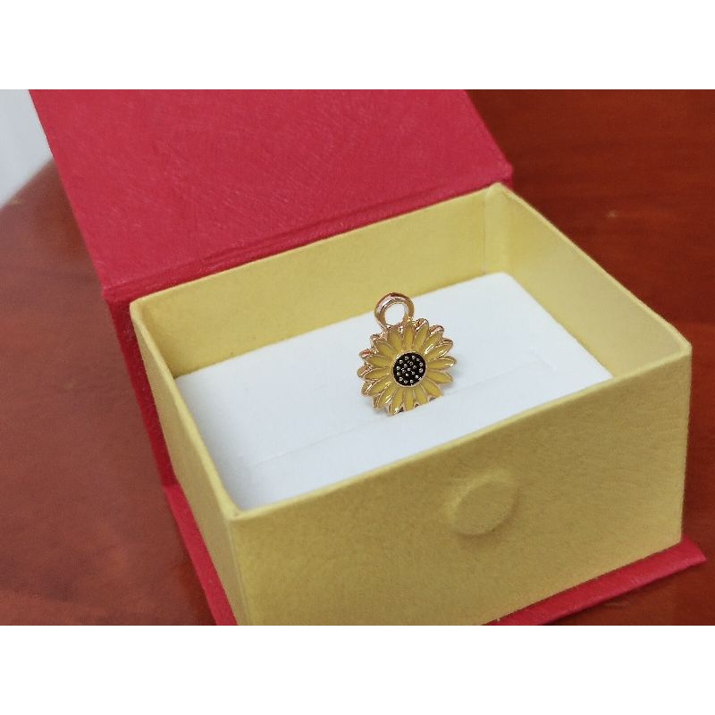 Charm Bông Cúc Hoạ Mi Xâu Chuỗi