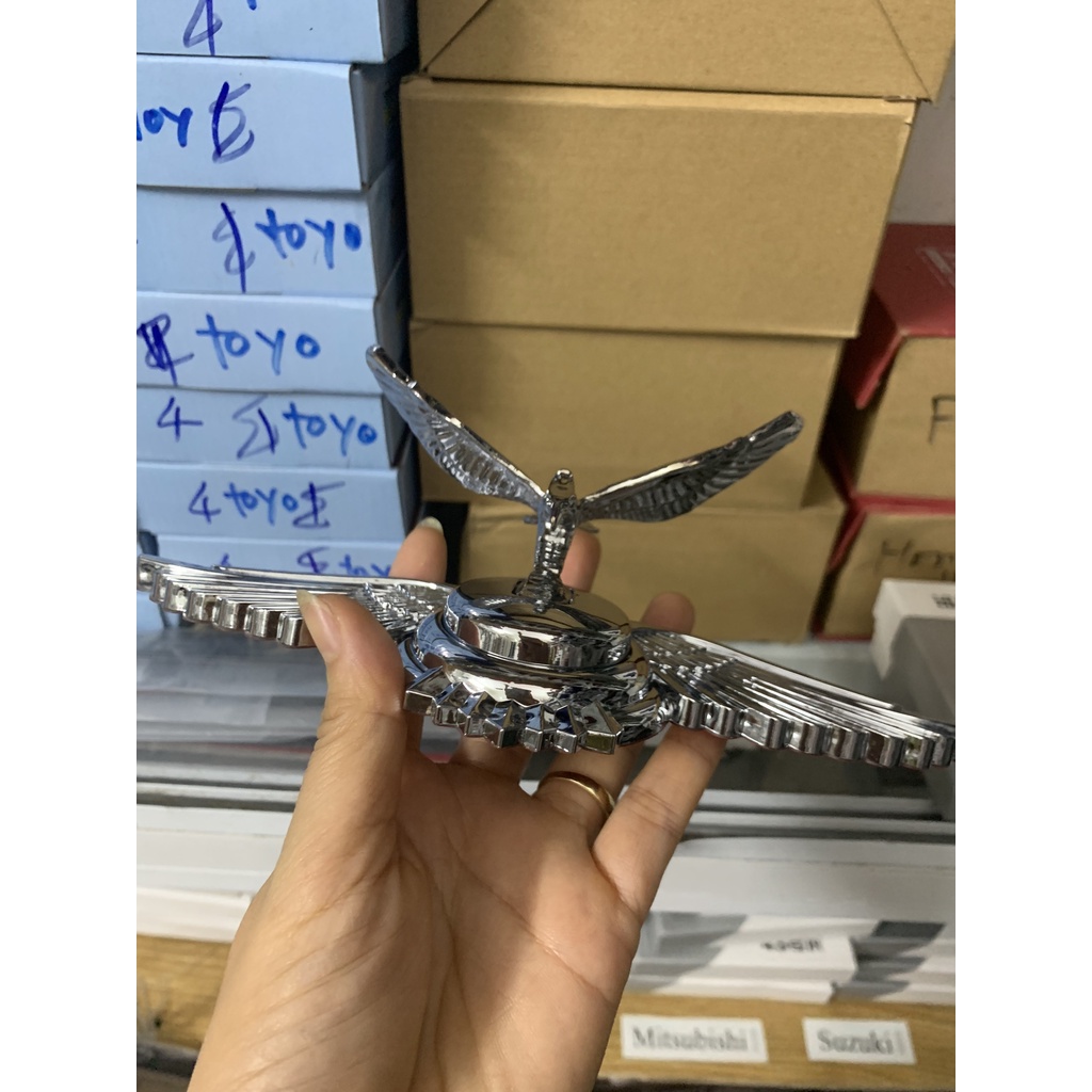 Biểu tượng dán mui xe logo cánh chim hình con đại bàng dán capo xe oto, xe hơi