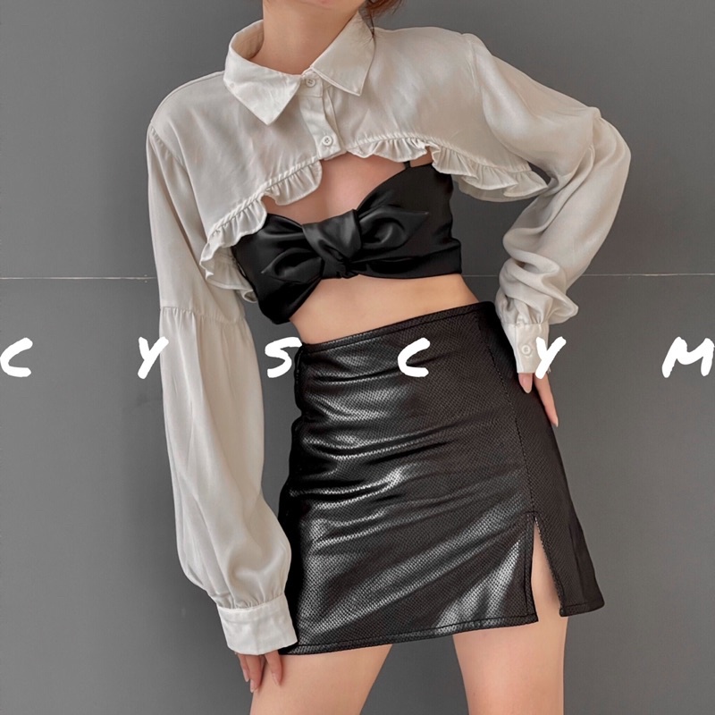 Chân váy xẻ tà da PU in hoạ tiết da rắn -