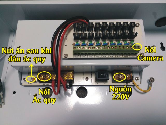 UPS LƯU ĐIỆN CHO CAMERA & Modem Wifi 12V5A 4 Cổng Vỏ Thép