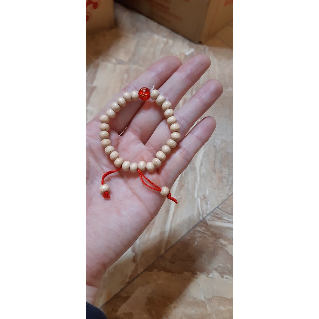 Vòng Dâu Tằm mix hạt Om Mani Padme Hum tròn