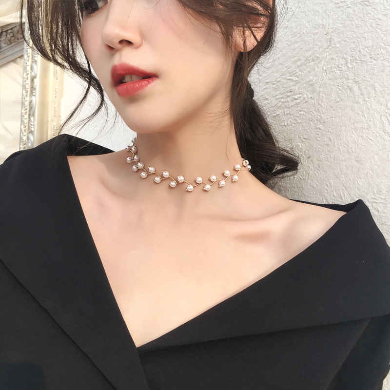 Vòng cổ choker dây xích đính ngọc trai nhân tạo/pha lê màu đen thiết kế đơn giản thời trang phong cách hàn quốc