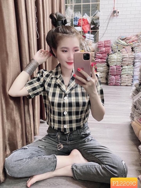 Áo croptop sơ mi tay ngắn caro cổ vest đủ màu siêu đẹp ( kèm ảnh chụp )