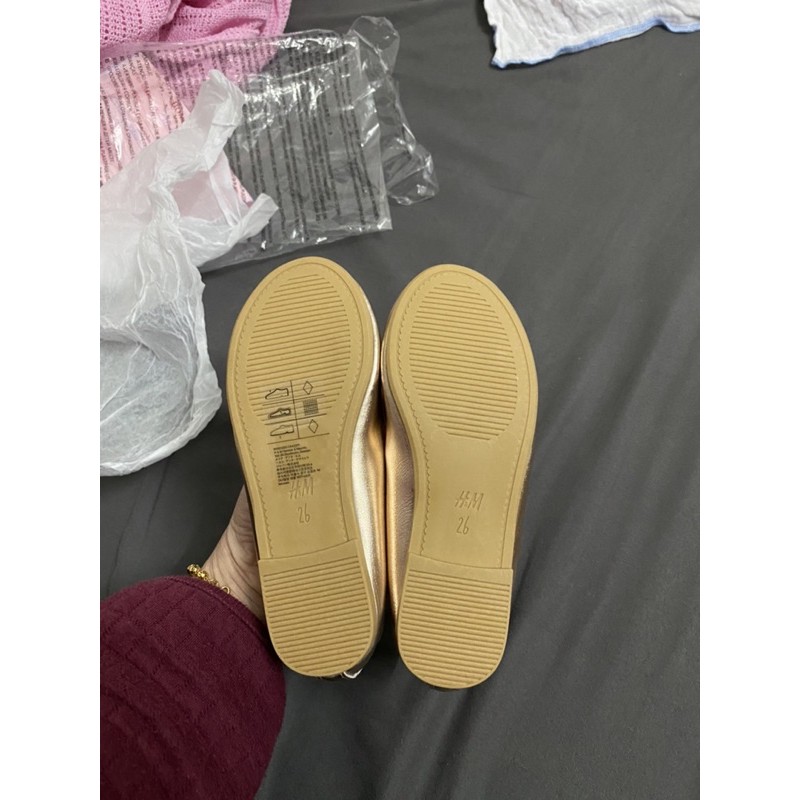 Giày Hm vàng aut