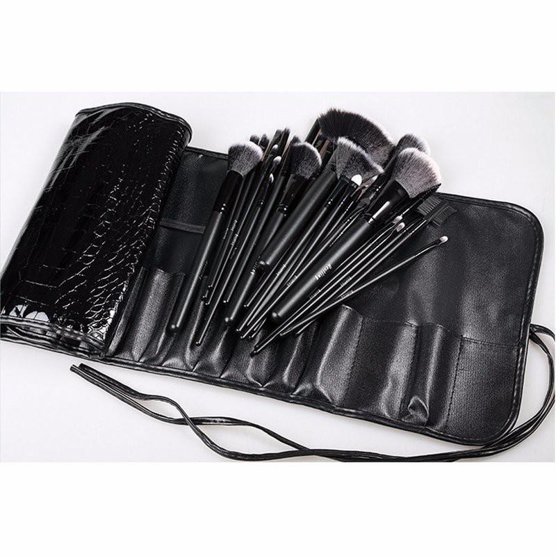 Bộ cọ trang điểm đánh phấn và nhiều chức năng khác,có 32 món mỏi món có 1 chức năng để làm đẹp khác nhau