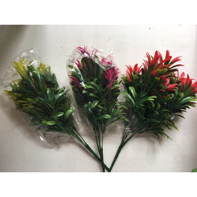 Cỏ nhựa hoa màu vàng
