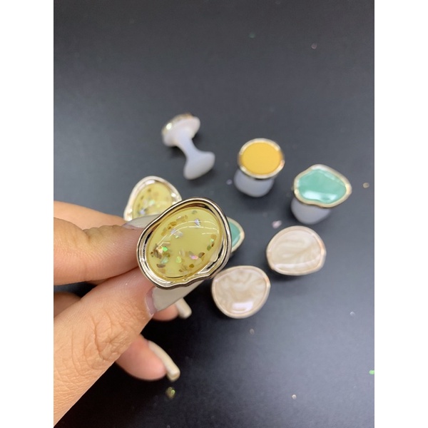 Kẹp tách ngón chân nail hình pha lê- màu sắc sang trọng