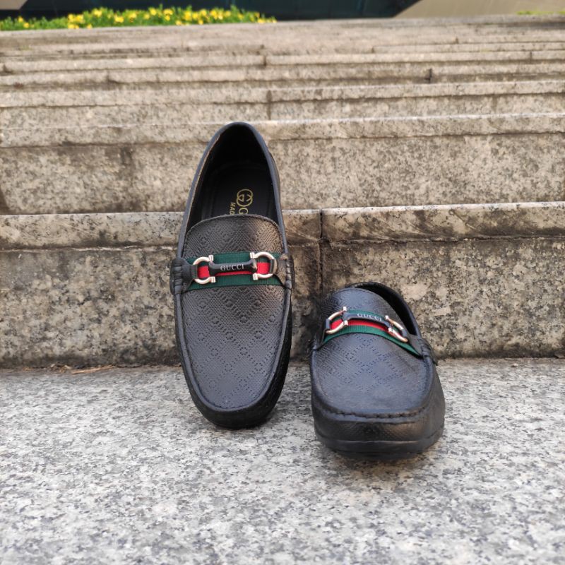 Giày Lười Nam Da Bò Gucci Màu Đen - ENDU SHOES