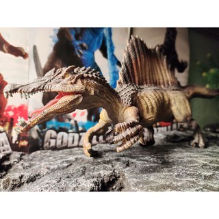 mô hình đồ chơi khủng long săn cá Spinosaurus.