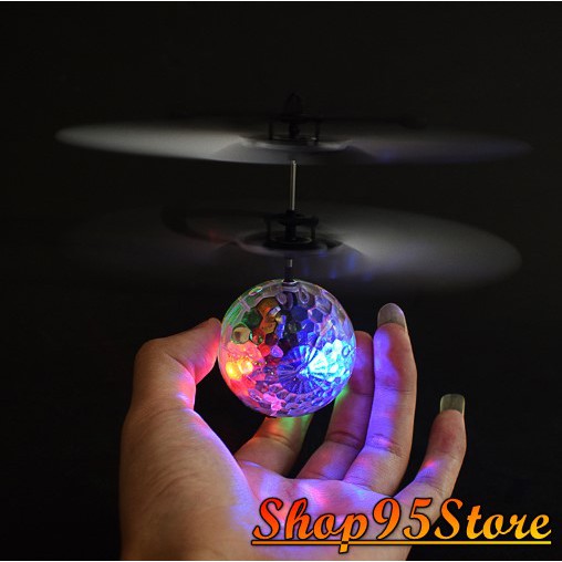 Quả cầu pha lê bay cảm ứng phát sáng