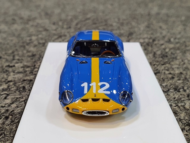 Xe Mô Hình Ferrari 250GTO Limited + Figure 1:64 ( Xanh Dương #112 )