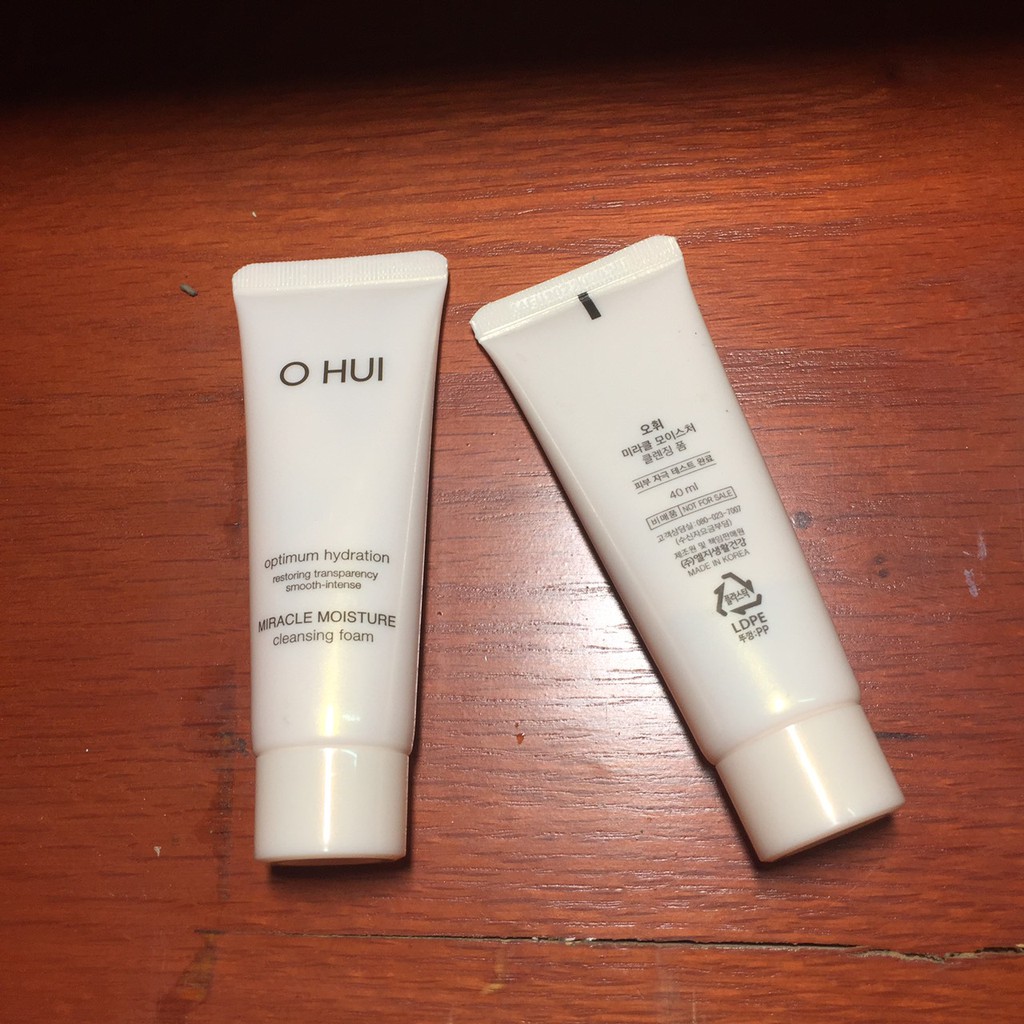 SỮA RỬA MẶT OHUI HỒNG MIRACLE MOISTURE CLEANSING FOAM 40ML