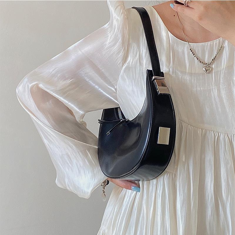 Túi xách đeo vai JASMIN NOIR bằng da PU hình bán nguyệt đơn giản cho nữ