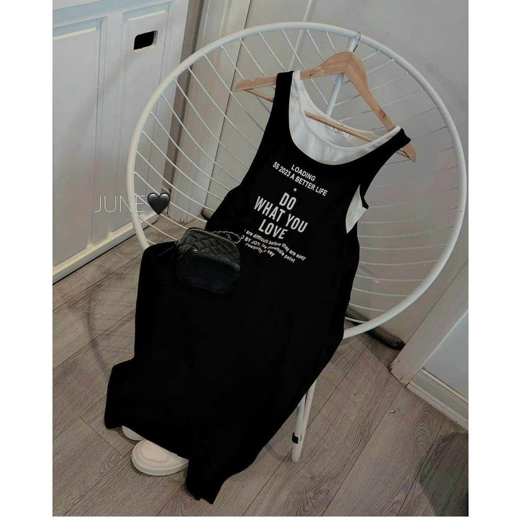 Set váy ba lỗ kèm áo nữ suông dài rộng qua gối màu đen phối áo trắng in chữ - Hl