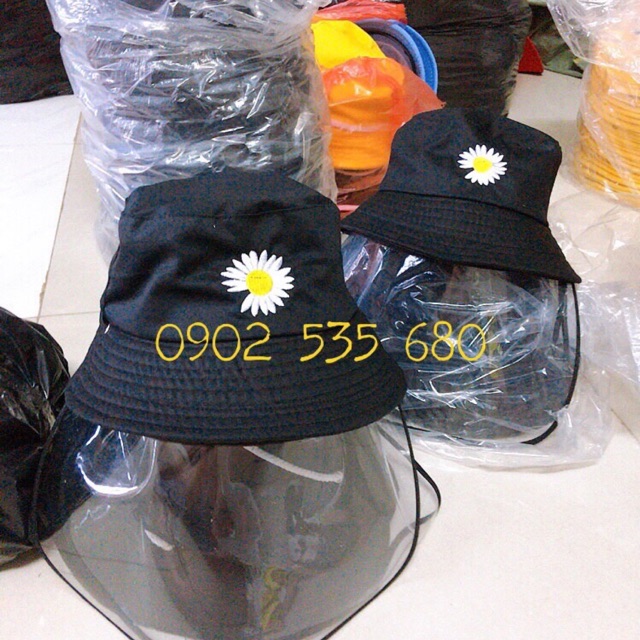 Nón chống dịch thêu hoa cúc