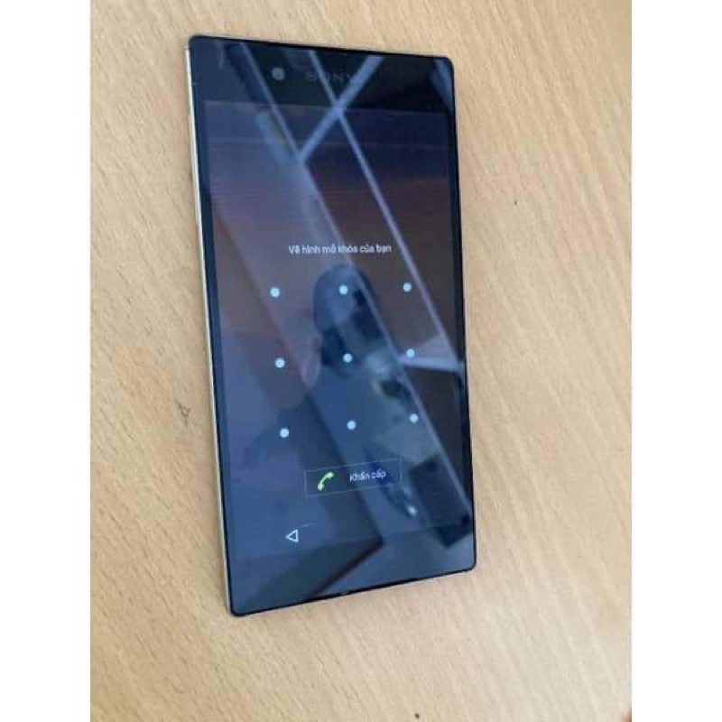 Điện thoại sony xperia z5 cảm ứng bị loạn