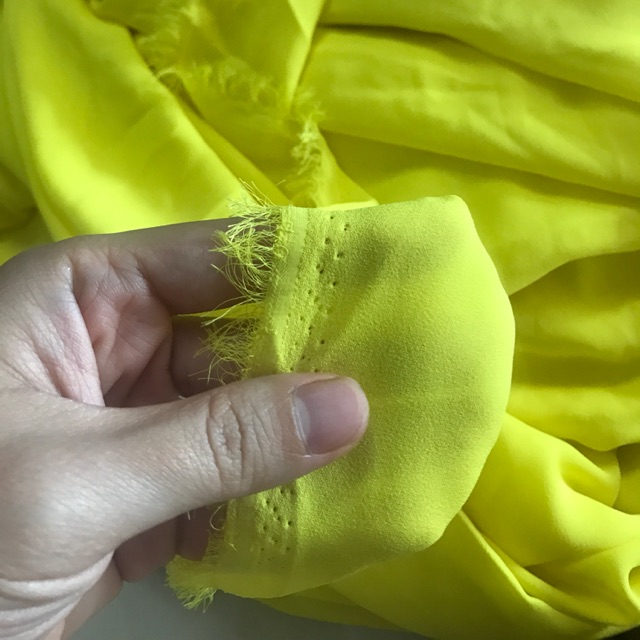 Vải voan vàng chanh hàn