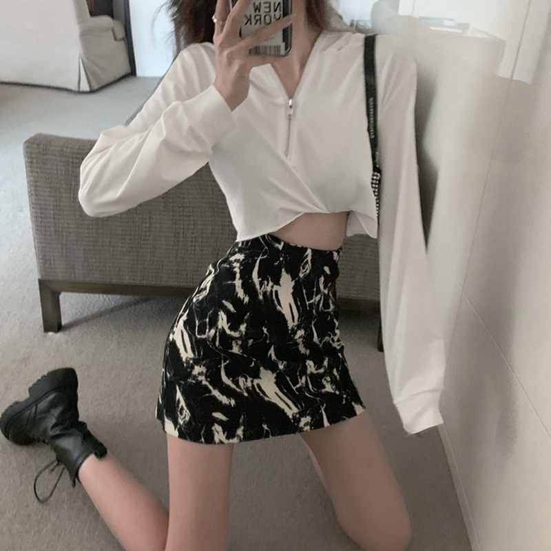 Chân Váy Ngắn Nữ Xinh JEM CLOSET Chân Váy Chữ A RAZI Ôm Body Có Quần Trong Thiết Kế Họa Tiết Phong Cách Hàn Sexy 3345