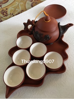 Bộ gốm đất đỏ.