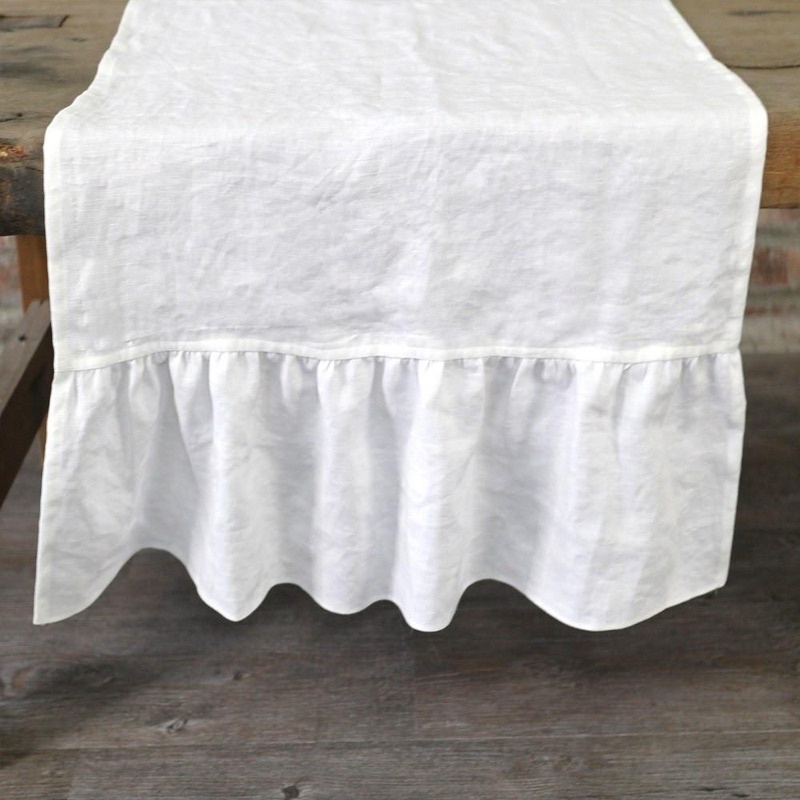 Tấm trải table runner trang trí bàn phối bèo vải linen