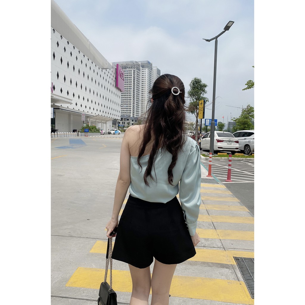 [Mã WABRM50 giảm 15% đơn 99k] Áo sơ mi tay lửng lệch vai - 20Again | BigBuy360 - bigbuy360.vn