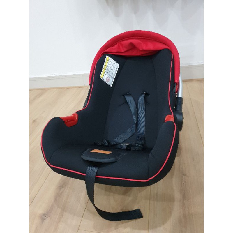 Ghế xe hơi cho trẻ em Mamago