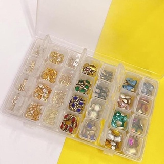 Hộp 28 ô đựng charm đá nail