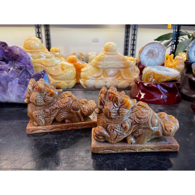 Cặp Tỳ Hưu Đá Vân Gỗ Phong Thuỷ