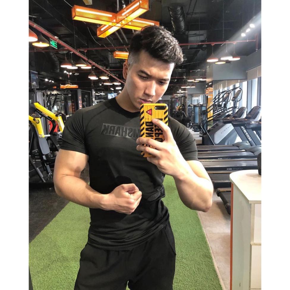 Áo Tập Gym Nam Thể Thao In Chữ Form Ôm Body