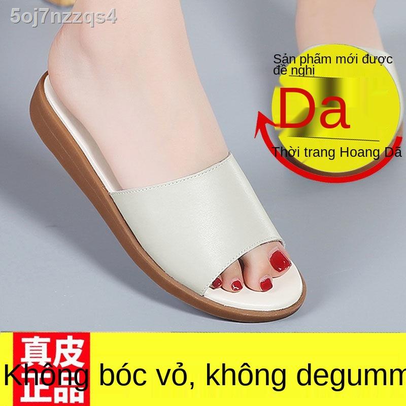 Dép quai hậu nữ da thật đi chơi mùa hè, chống trơn, đế bệt mới mẹ trung niên