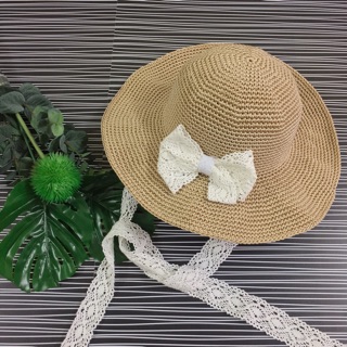 Mũ rộng vành bằng sợi thô