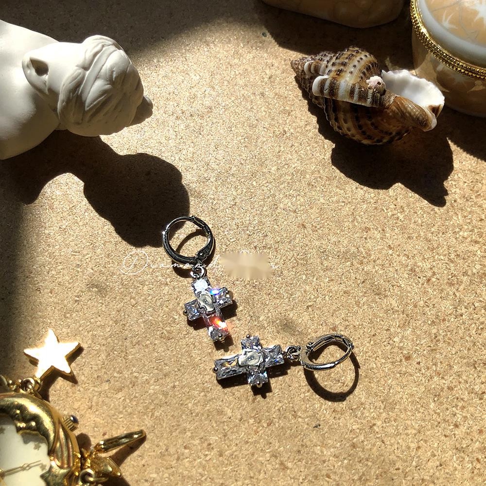 Khuyên Tai Hình Thánh Giá Đính Đá Zircon Tinh Xảo Phong Cách Hip Hop Thời Trang Cho Nam Và Nữ