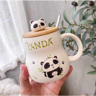 cốc sứ panda có nắp và thìa.