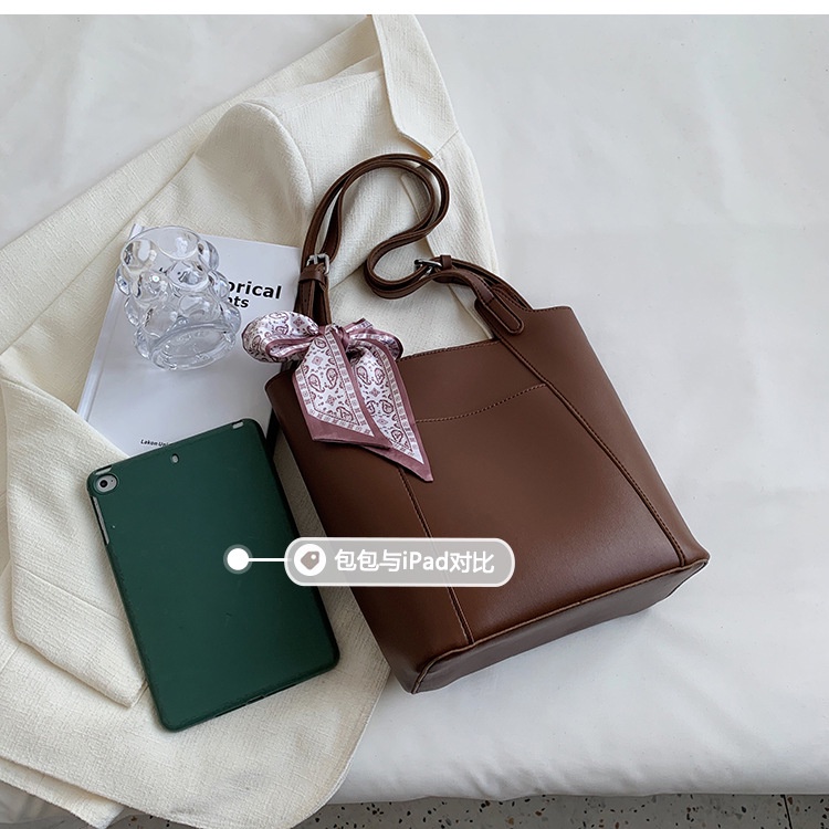 Túi Xách Đeo Vai Sức Chứa Lớn Mẫu Mới 2022 Phong Cách retro Phổ Biến Cho Học Sinh