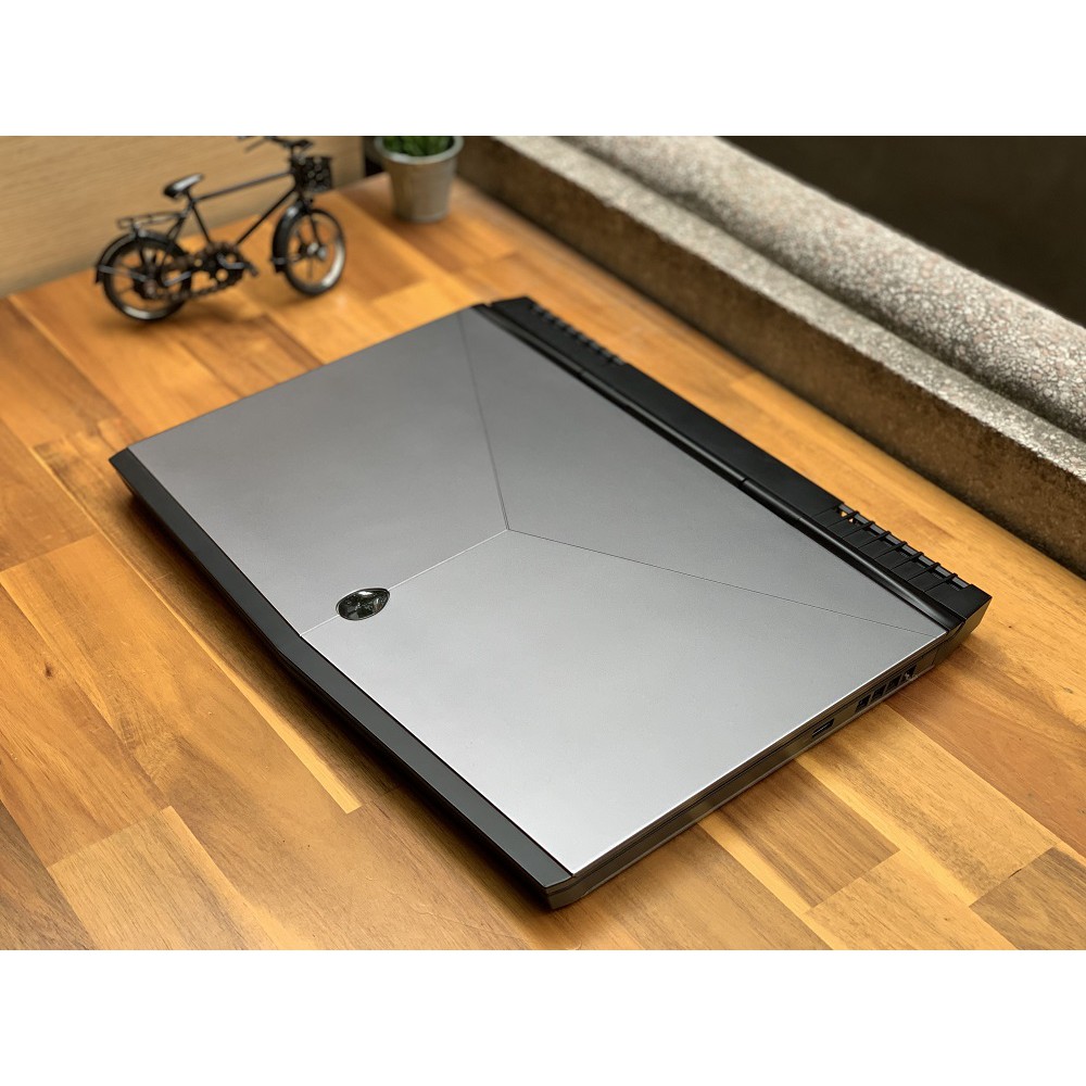 Máy tính xách tay DELL Alienware 15R3 : i5-6300HQ| DDR4 16GB| SSD 256GB| Ndivia GTX1060ti|15.6 inch FullHD đẹp likenew