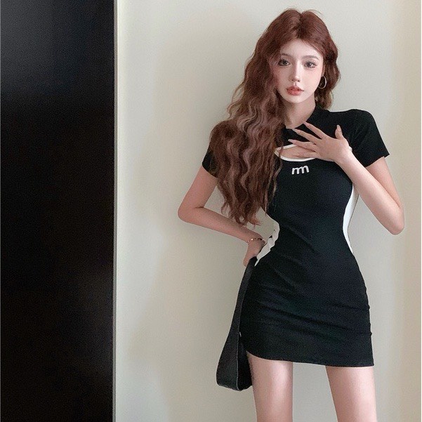 Đầm ôm body khoét ngực màu đen chữ M- Váy nữ sexy tôn dáng phong cách ulzzang hàn quốc