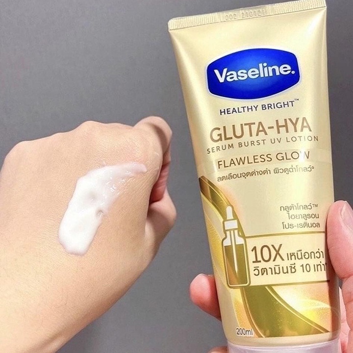 Sữa Dưỡng Thể Trắng Da Ngày Và Đêm Vaseline Healthy Bright Gluta HYA Serum Burst Lotion 10X 300ml
