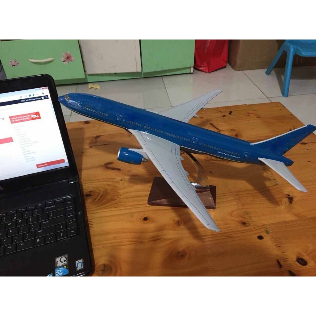 Thanh lý Mô hình máy bay VN 47cm(gãy đuôi)