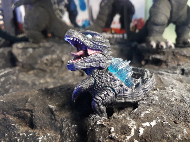 Mô hình đồ chơi khủng long Godzilla 2019. Phiên bản lưng xanh